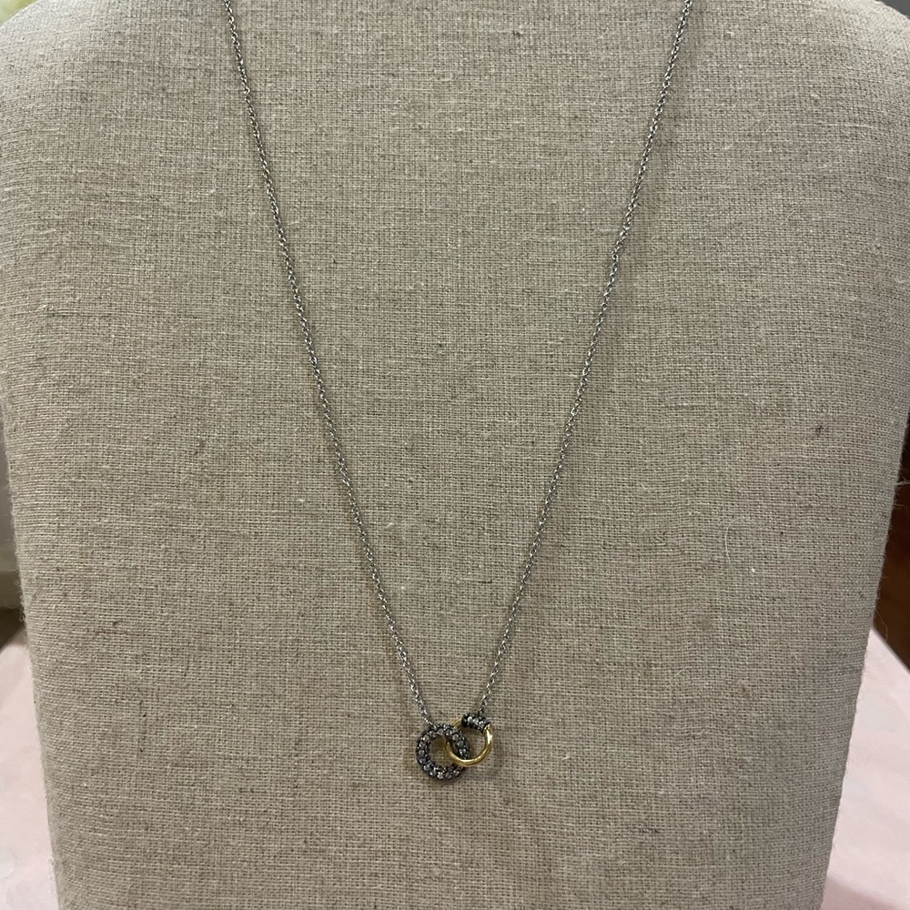 Stella and Dot Interlock Circle Delicate Necklace